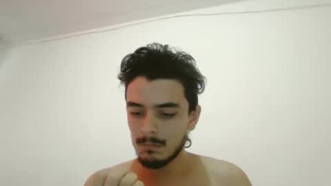 Snapshot of dani_42017 chatting on February 17, 1:42 pm dani_42017 online show from February 17, 1:42 pm