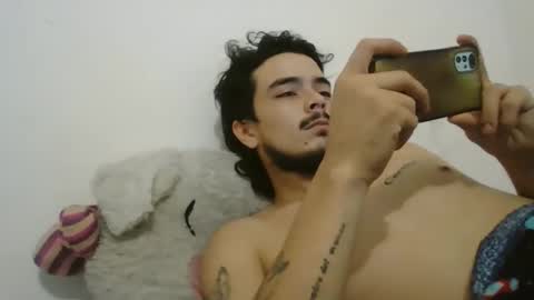 Snapshot of dani_42017 chatting on March 9, 10:19 am dani_42017 online show from March 9, 10:19 am