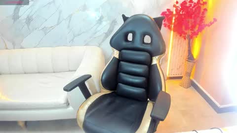 Snapshot of dani_clark_ chatting on October 14, 2:51 pm Dani online show from October 14, 2:51 pm