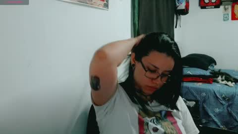 dani y jocelyn online show from March 20, 6:46 pm