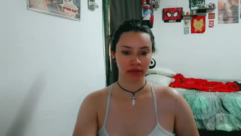 dani y jocelyn online show from April 10, 7:51 pm