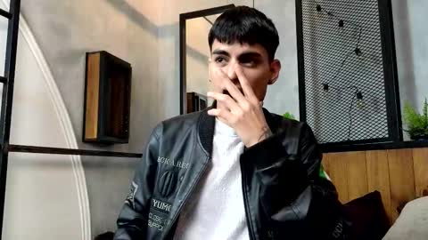 dani_mc online show from December 18, 11:27 am