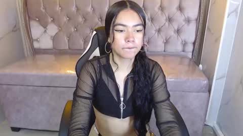 Snapshot of dania_b_ chatting on October 17, 3:10 am dania_b_ online show from October 17, 3:10 am