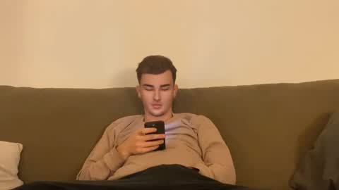 Snapshot of daniel200002 chatting on December 8, 5:55 pm daniel200002 online show from December 8, 5:55 pm