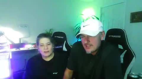 Snapshot of daniel99444 chatting on November 23, 7:52 am daniel99444 online show from November 23, 7:52 am