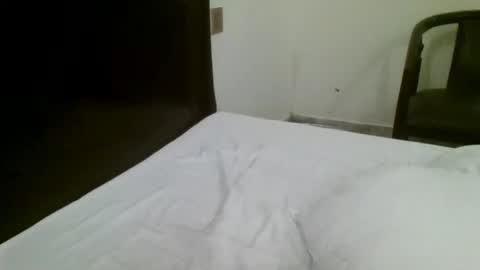 Decuta White online show from December 5, 6:37 pm