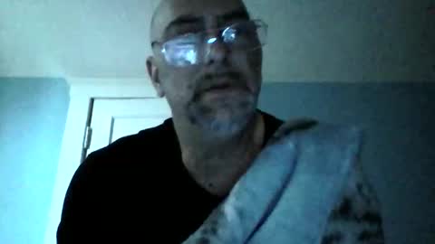 Snapshot of daniel_lbc chatting on October 19, 9:59 pm Daniel online show from October 19, 9:59 pm