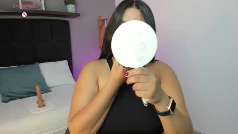 Snapshot of daniela_crozee_ chatting on November 7, 3:17 am D A N I online show from November 7, 3:17 am