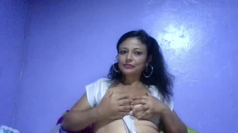 daniela_love1 online show from April 15, 12:50 am