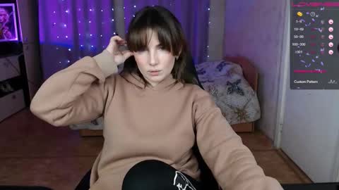 Daniela Cooper online show from November 22, 2:49 pm