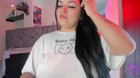 Snapshot of danielasexya chatting on November 5, 5:40 am danielasexya online show from November 5, 5:40 am