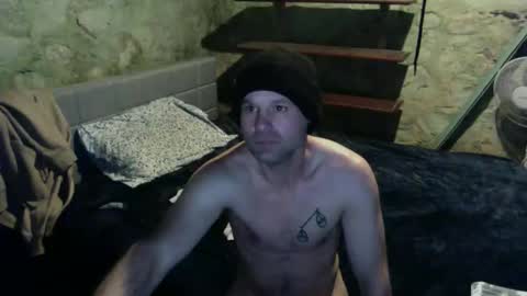 danielbigdaddy85 online show from January 19, 4:38 am