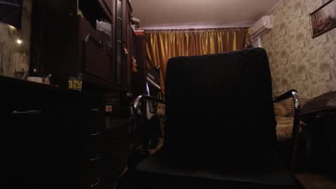 Daniel Grayson online show from February 9, 11:25 am