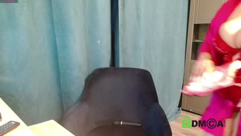 JessicaWhite online show from December 12, 9:30 am