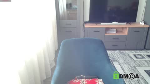 JessicaWhite online show from April 7, 8:26 am