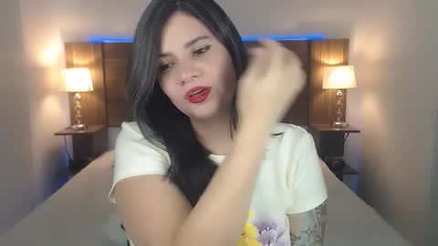 Snapshot of daniellerain chatting on November 19, 9:59 pm daniellerain online show from November 19, 9:59 pm