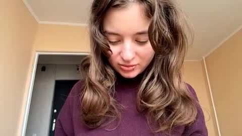 Snapshot of daniellevaulet chatting on November 4, 7:29 am Mia online show from November 4, 7:29 am