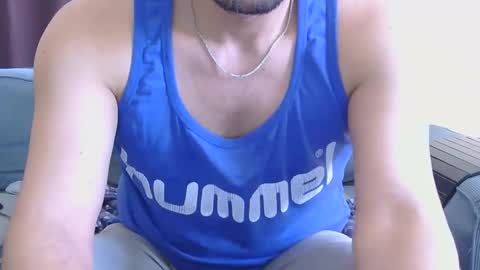 danielthenew1 online show from May 6, 12:21 pm