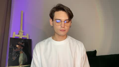 Snapshot of danieltuckerr chatting on October 25, 2:24 pm danieltuckerr online show from October 25, 2:24 pm