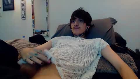 Snapshot of daniiwin chatting on October 28, 2:15 am danii online show from October 28, 2:15 am