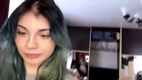 Melissa online show from February 20, 10:27 am