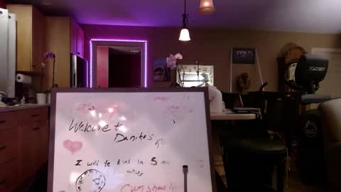 Snapshot of danikawhite69 chatting on December 22, 8:49 am DanikaWhite69 online show from December 22, 8:49 am
