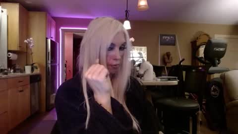Snapshot of danikawhite69 chatting on January 21, 9:03 am DanikaWhite69 online show from January 21, 9:03 am