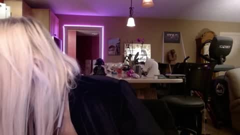 Snapshot of danikawhite69 chatting on February 26, 8:37 am DanikaWhite69 online show from February 26, 8:37 am