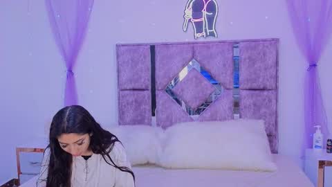 Danilu and Eva online show from October 13, 8:09 pm