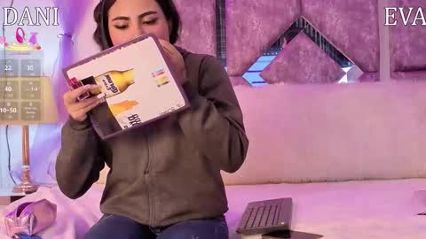 Danilu and Eva online show from February 22, 6:06 pm