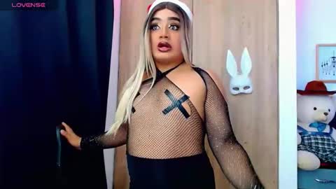 Snapshot of danipein chatting on December 21, 8:54 am danipein online show from December 21, 8:54 am