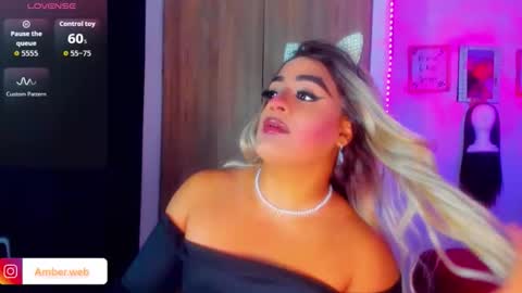 Snapshot of danipein chatting on February 24, 1:36 am danipein online show from February 24, 1:36 am