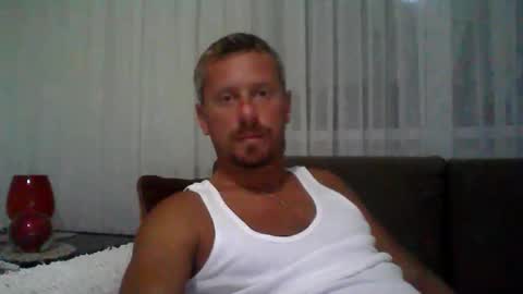 Snapshot of danisami12345 chatting on September 30, 8:25 pm daniel online show from September 30, 8:25 pm