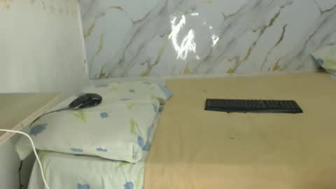 Snapshot of danisha99 chatting on September 27, 10:31 am INSTAGRAM Minni Moom online show from September 27, 10:31 am