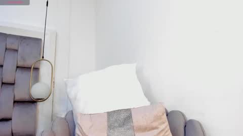 Snapshot of danna__ortiz chatting on February 20, 2:35 pm Danna online show from February 20, 2:35 pm