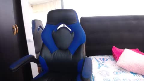 danna martinez33 online show from February 25, 11:53 am