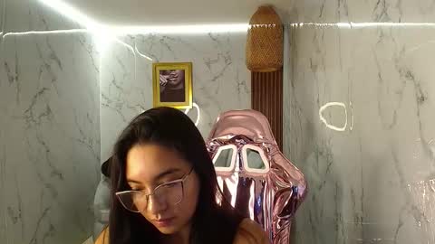 danna_sweet_s online show from October 20, 8:09 pm