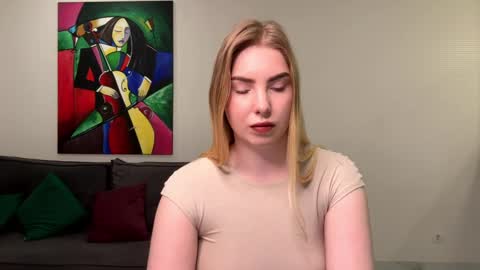 dannamissss online show from December 10, 7:22 pm