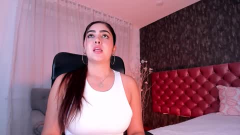 Danna online show from November 12, 5:13 pm