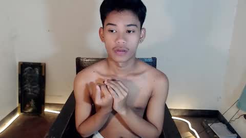 Snapshot of danner_fuckerxx chatting on February 19, 10:06 pm DANNER online show from February 19, 10:06 pm