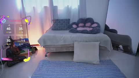    online show from May 22, 6:46 pm