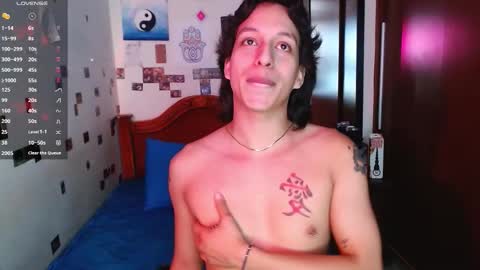 phantom555 online show from October 10, 7:02 pm