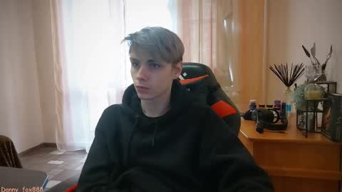 Snapshot of danny_fox888 chatting on March 4, 7:08 am Daniel online show from March 4, 7:08 am