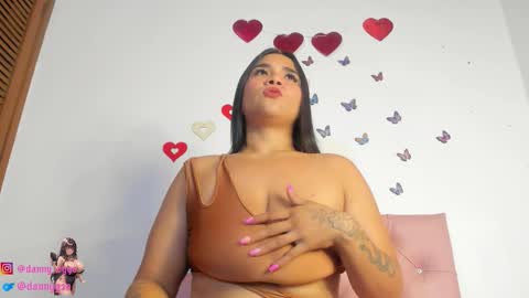 Snapshot of danny_og chatting on October 17, 4:04 am Danny online show from October 17, 4:04 am