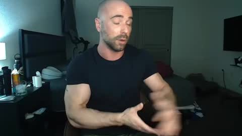 Snapshot of dannysteelexxx chatting on December 4, 2:20 am Danny Steele online show from December 4, 2:20 am