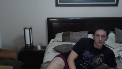 Snapshot of danruiz33 chatting on February 2, 3:43 am Dan online show from February 2, 3:43 am