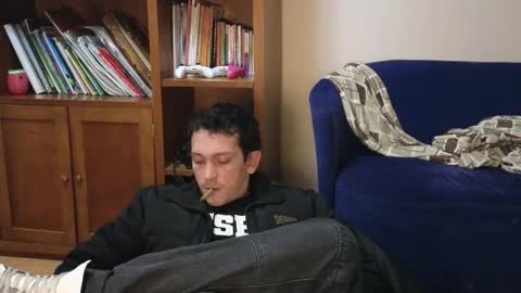 Snapshot of danruiz33 chatting on October 28, 2:26 am Dan online show from October 28, 2:26 am