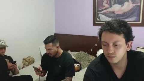 Snapshot of danruiz33 chatting on November 12, 2:45 am Dan online show from November 12, 2:45 am