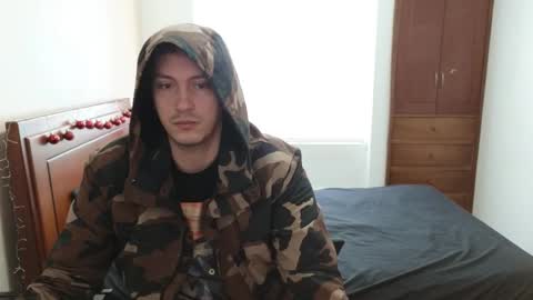 Snapshot of danruiz33 chatting on November 13, 12:48 pm Dan online show from November 13, 12:48 pm