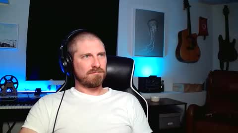 dante_cross_x89 online show from November 16, 6:52 am